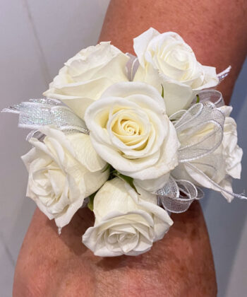 Corsage-01-buds-2-bouquets-coomera-florist-gold-coast-qld