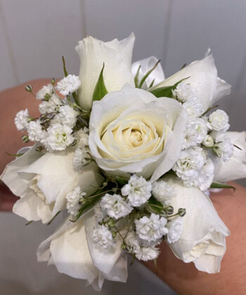 Corsage-02-buds-2-bouquets-coomera-florist-gold-coast-qld