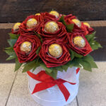 Large-Red-Rose-Chocolate-Hatbox-01-buds-2-bouquets-coomera-florist-gold-coast