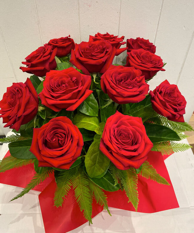 1 Dozen Red Roses In Hatbox Buds 2 Bouquets