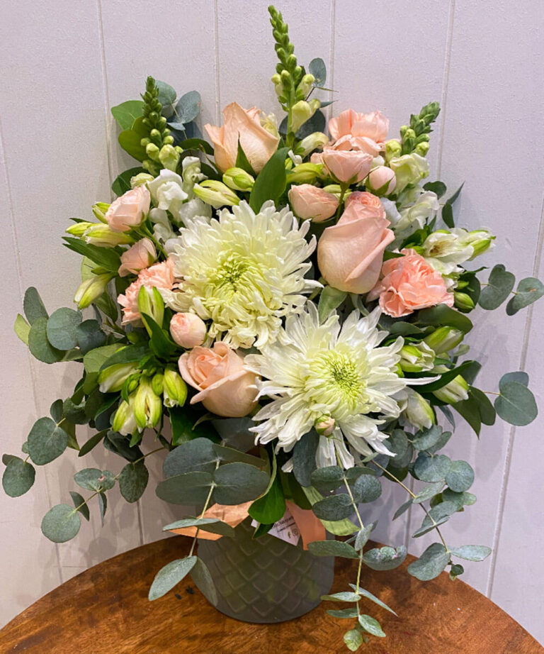 glamorous-gum-buds-2-bouquets